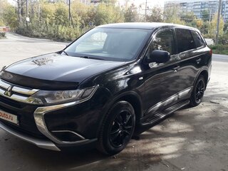 2018 Mitsubishi Outlander III Рестайлинг 2, чёрный, 1790000 рублей, вид 2