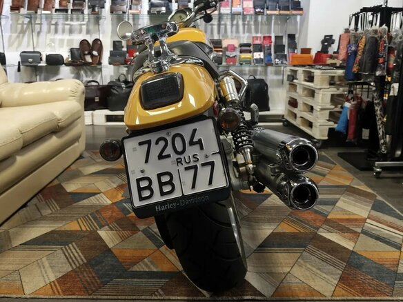 2006 Harley-Davidson V-Rod, жёлтый, 1500000 рублей - вид 10