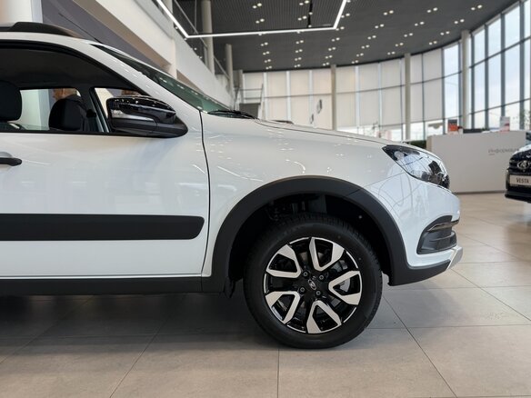 2026 Lada (ВАЗ) Granta Cross Euro-2 I Рестайлинг, белый, 1196000 рублей - вид 17