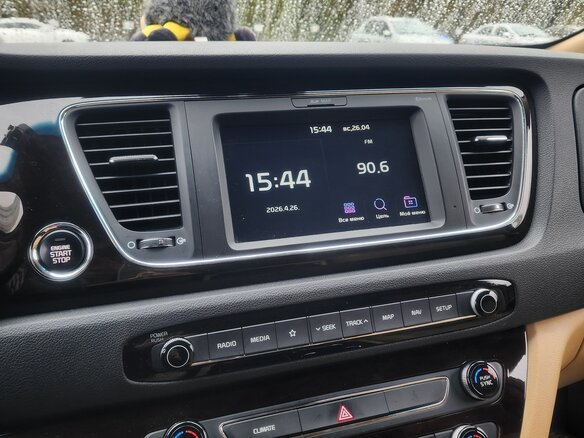 2020 Kia Carnival III, чёрный, 4250000 рублей - вид 16
