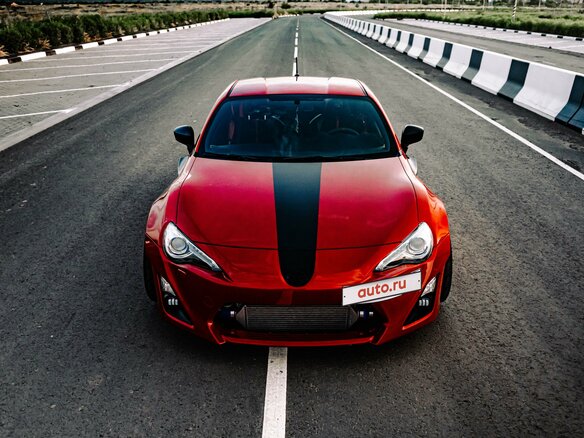 2012 Toyota GT86 I, красный - вид 1