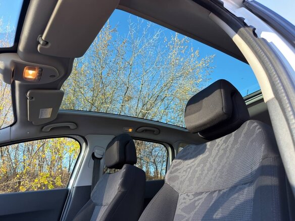 2011 Peugeot 3008 I, белый, 480000 рублей - вид 16