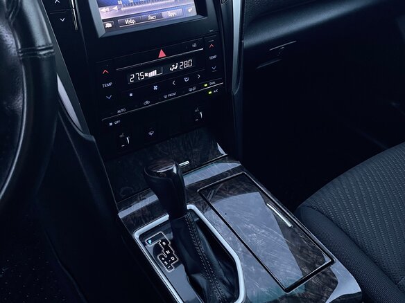 2017 Toyota Camry VII (XV50) Рестайлинг 2, белый, 1900000 рублей - вид 6