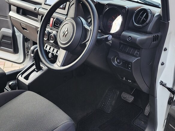2020 Suzuki Jimny Kei car IV, белый, 1500000 рублей - вид 7