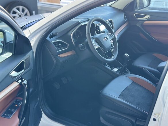 2026 Lada (ВАЗ) Vesta SW Cross I Рестайлинг (NG), белый, 2023000 рублей - вид 6