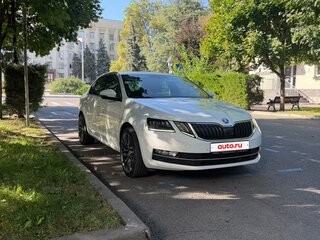 2019 Skoda Octavia III (A7) Рестайлинг, белый, 2250000 рублей, вид 3