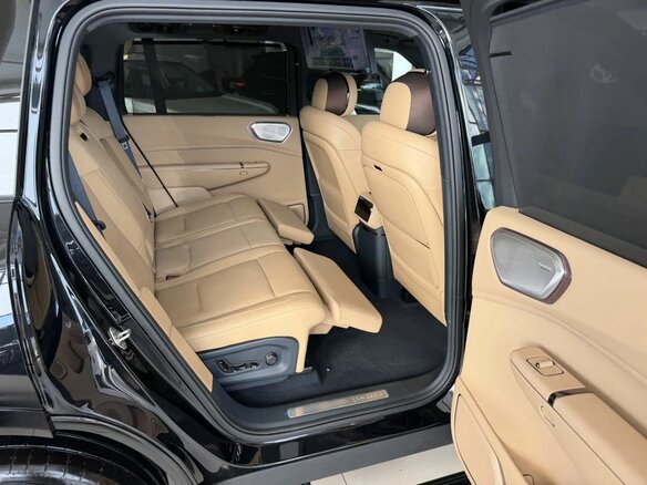 2026 Lynk & Co 900, чёрный, 8050000 рублей - вид 21