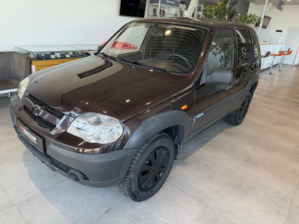 2010 Chevrolet Niva I Рестайлинг, коричневый, 420000 рублей