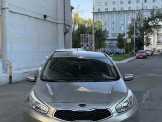 2013 Kia Ceed II, серебристый, 1370000 рублей, вид 2
