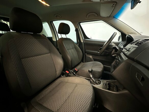 2010 Skoda Roomster I, серый, 550000 рублей - вид 12