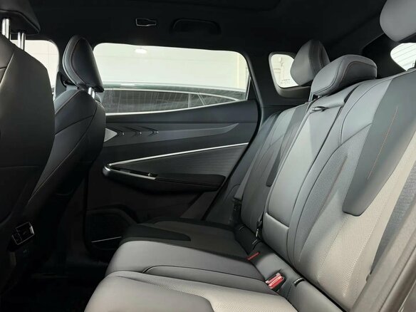 2026 Geely Cityray, серебристый, 2954990 рублей - вид 10