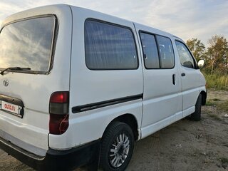 1996 Toyota HiAce XH10, белый, 479999 рублей, вид 4