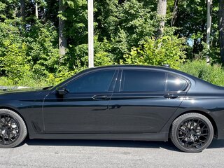 2017 BMW 7 серии Long 730Ld xDrive VI (G11/G12), чёрный, 4159000 рублей, вид 3