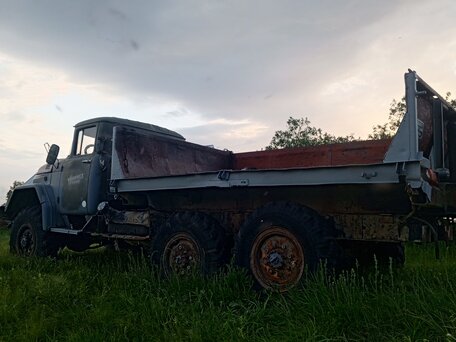 1985 ЗИЛ 131, красный, 330000 рублей, вид 3