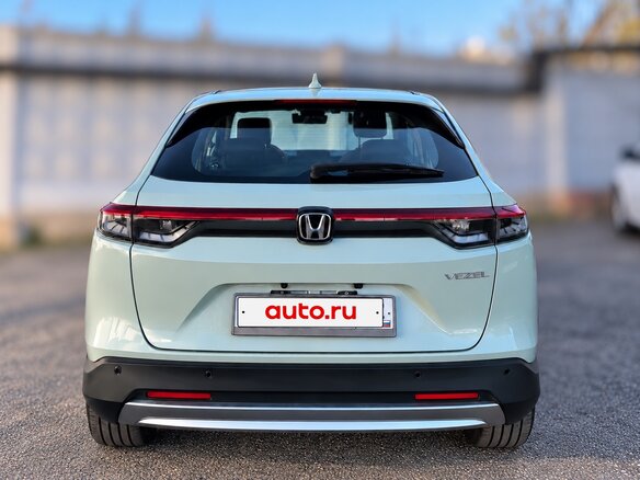 2022 Honda Vezel II, белый, 2569400 рублей - вид 4