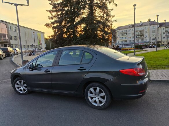 2012 Peugeot 408 I, серый, 655000 рублей - вид 2
