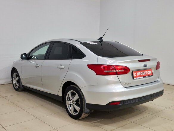 2017 Ford Focus III Рестайлинг, серебристый, 1290000 рублей - вид 5