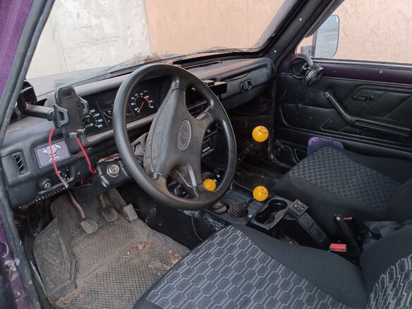 2000 Lada (ВАЗ) 2121 (4x4) I Рестайлинг, фиолетовый - вид 4