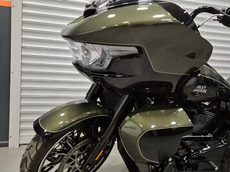 2026 Harley-Davidson Road Glide Limited, чёрный, 4850000 рублей, вид 5