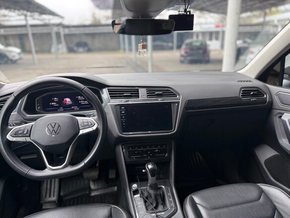 2021 Volkswagen Tiguan II Рестайлинг, чёрный, 3500000 рублей - вид 6