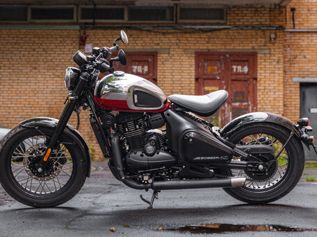2024 Jawa 350 CL Bobber, красный, 604800 рублей, вид 1