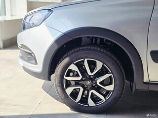 2026 Lada (ВАЗ) Granta Cross I Рестайлинг, серебристый, 1246000 рублей, вид 5