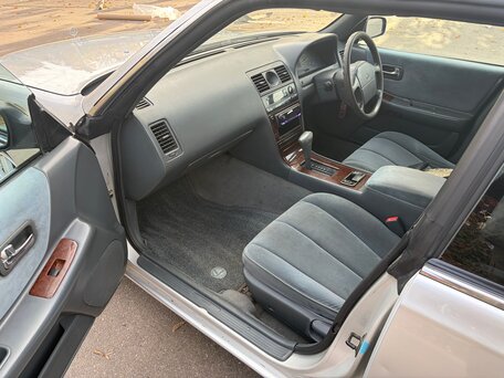 1995 Nissan Laurel VII (C34), серебристый, 600000 рублей, вид 5