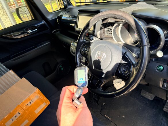 2013 Honda N-BOX+ I, чёрный - вид 3
