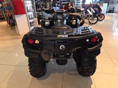 2018 BRP Can-Am Outlander MAX 850, чёрный, 1209000 рублей, вид 3