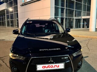 2011 Mitsubishi Outlander II Рестайлинг, чёрный, 999999 рублей, вид 2