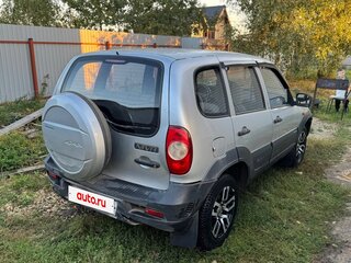 2005 Chevrolet Niva I, серебристый, 340000 рублей, вид 5