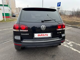 2008 Volkswagen Touareg I Рестайлинг, чёрный, 1090000 рублей, вид 4