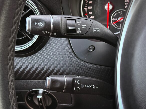 2019 Mercedes-Benz GLA 200 I (X156) Рестайлинг, синий, 1899000 рублей - вид 18
