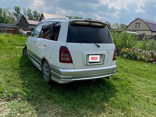 1999 Daihatsu Pyzar I Рестайлинг, белый, 145000 рублей, вид 4
