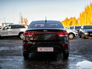 2017 Kia Rio IV, чёрный, 1050000 рублей, вид 4