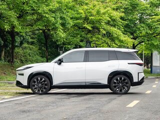 2026 Toyota bZ3X 58.3 kWh, белый, 2950000 рублей, вид 3