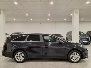 2020 Kia Ceed III, чёрный, 1895000 рублей, вид 4