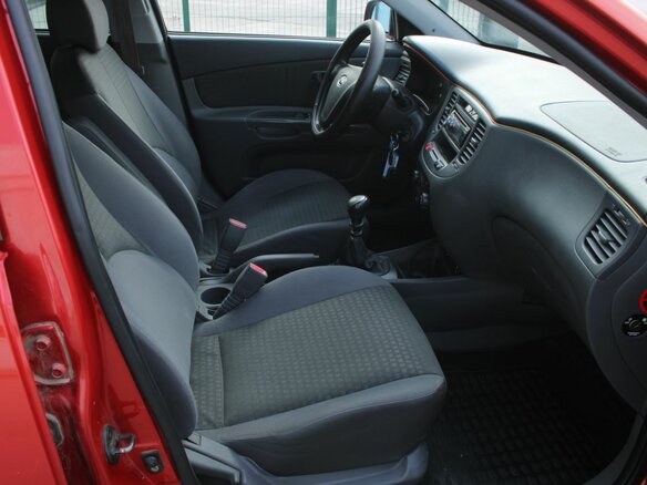 2007 Kia Rio II, красный, 530000 рублей - вид 13