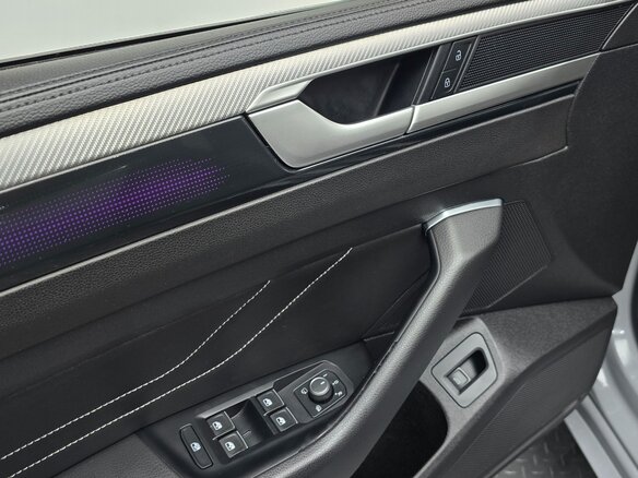 2022 Volkswagen Arteon I Рестайлинг, серебристый, 2480001 рублей - вид 5