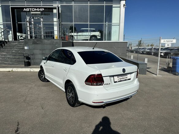 2016 Volkswagen Polo V Рестайлинг, белый, 920000 рублей - вид 6