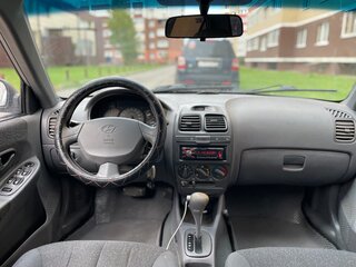 2006 Hyundai Accent ТагАЗ II, серебристый, 300000 рублей, вид 5