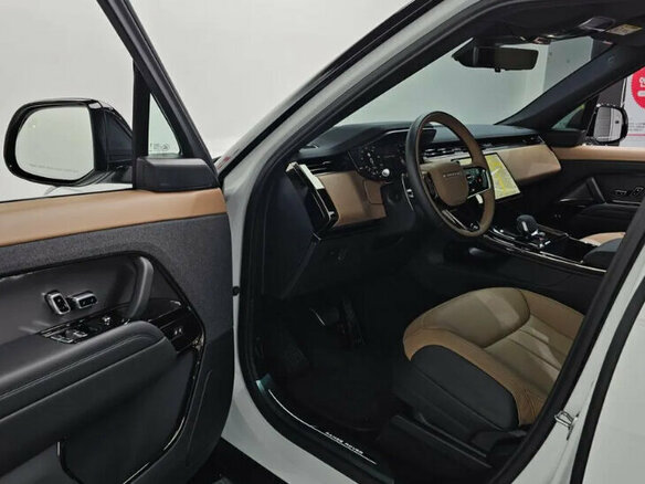 2025 Land Rover Range Rover Sport P360 MHEV III, белый, 15132000 рублей - вид 9