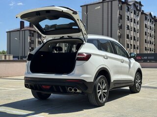 2022 Geely Coolray I, белый, 1060000 рублей, вид 5