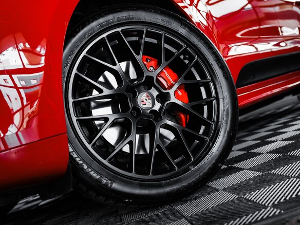 2020 Porsche Macan GTS I Рестайлинг, красный - вид 32