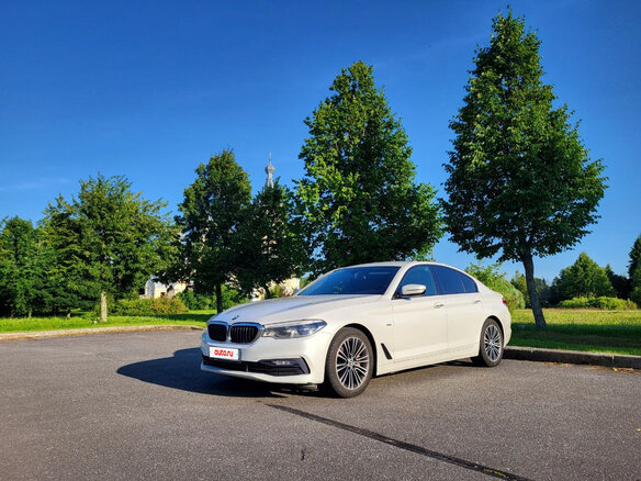 2017 BMW 5 серии 530d xDrive VII (G30/G31/G38), белый