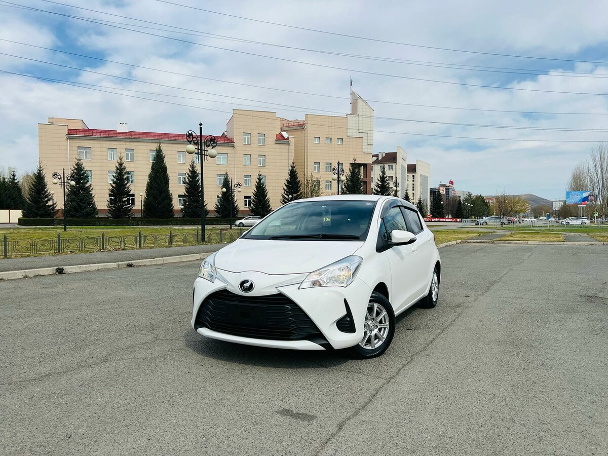 Открыть фотографии: Toyota Vitz III (XP130) Рестайлинг 2