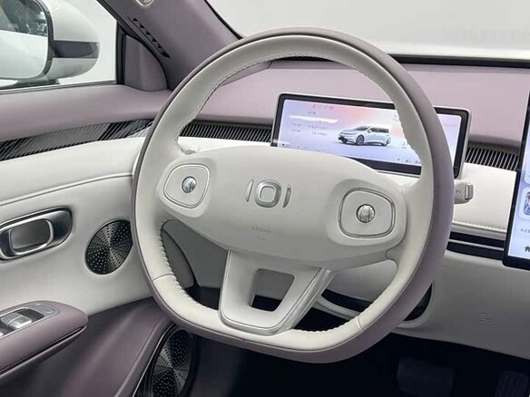 2026 Changan Qiyuan A06 28.39 kWh, серебристый, 2803003 рублей - вид 16