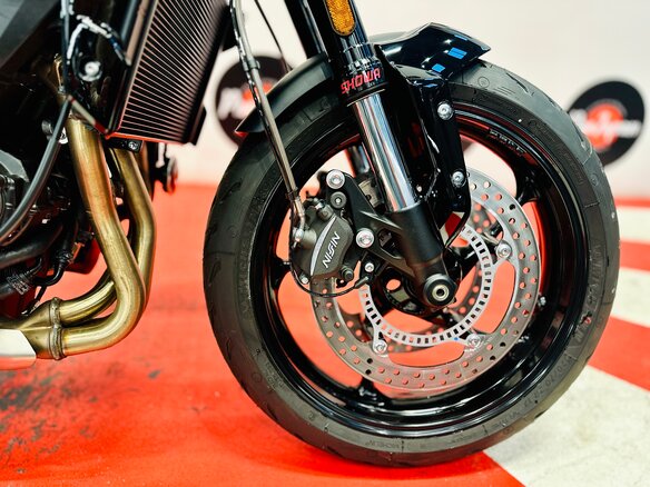 2026 Triumph Trident 660, серый, 1050000 рублей - вид 19