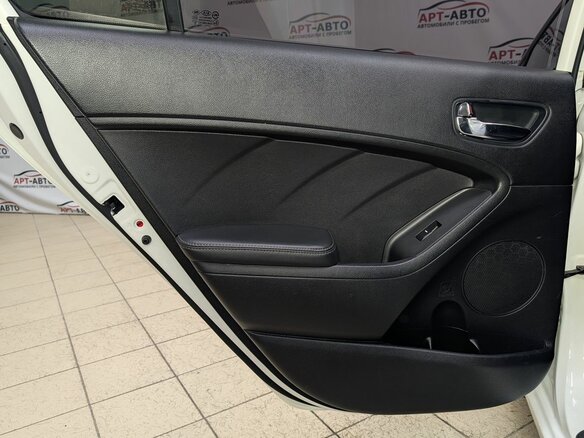 2013 Kia Cerato III, белый, 929000 рублей - вид 18