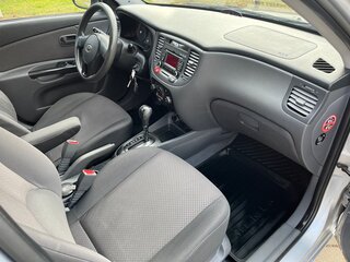 2010 Kia Rio II Рестайлинг, серебристый, 475000 рублей, вид 3